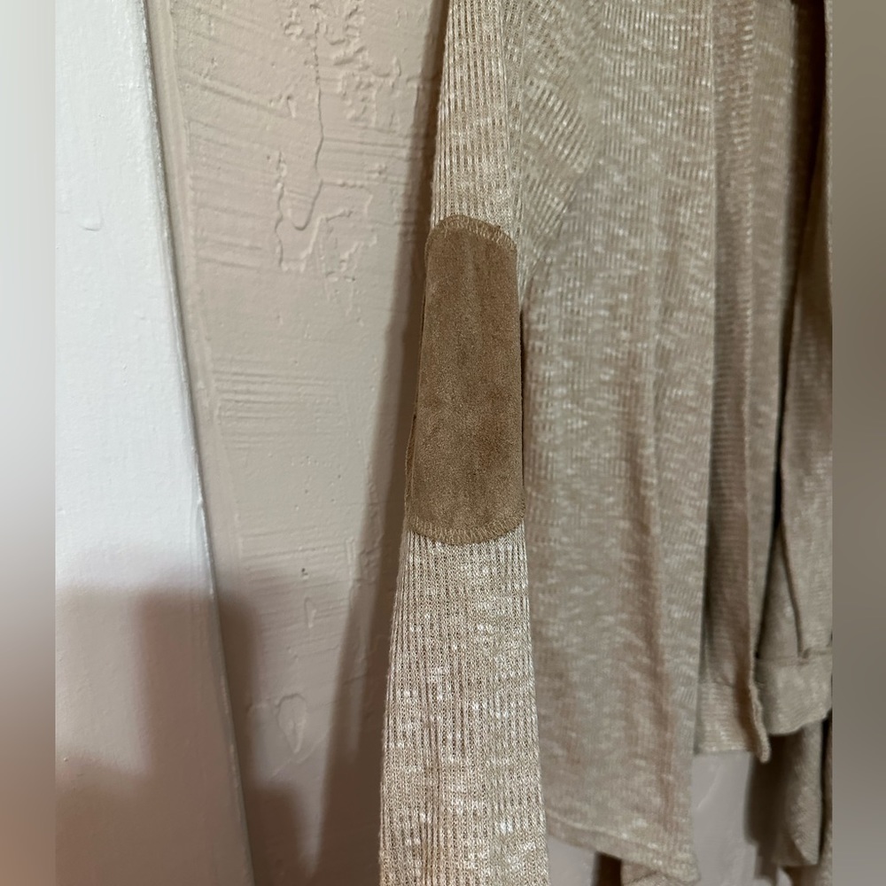 Size Small Cardigan - Picture 2 of 6